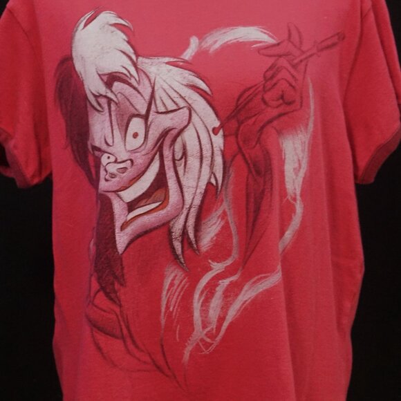 Disney Studio Collection Vintage Cruella Pink Graphic Tee Women’s XL - Picture 2 of 8